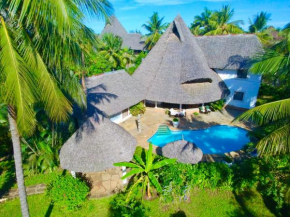 Отель Villa Madinina  Diani Beach